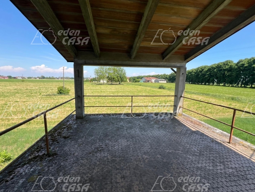 R42-170 - Roccabianca, casa indipendente 4 camere