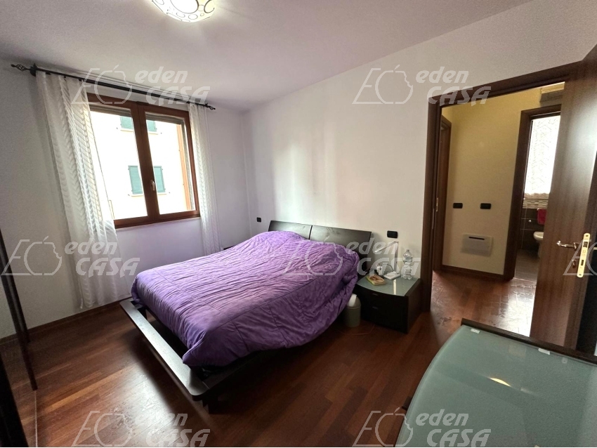 FU247 - APPARTAMENTO SU DUE LIVELLI