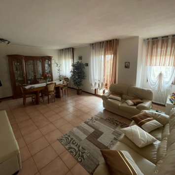 B21-178 - Busseto, appartamento 2 camere