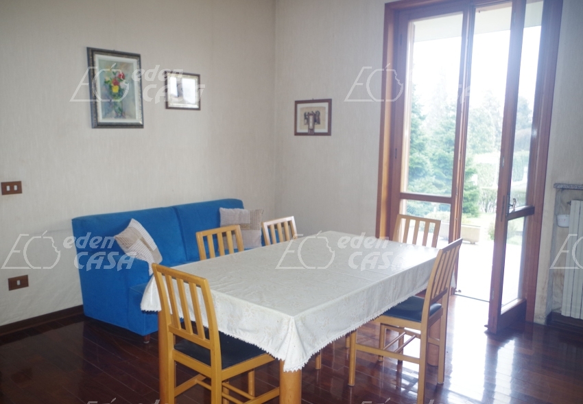 B42-181 - Busseto, villetta bifamigliare 4 camere