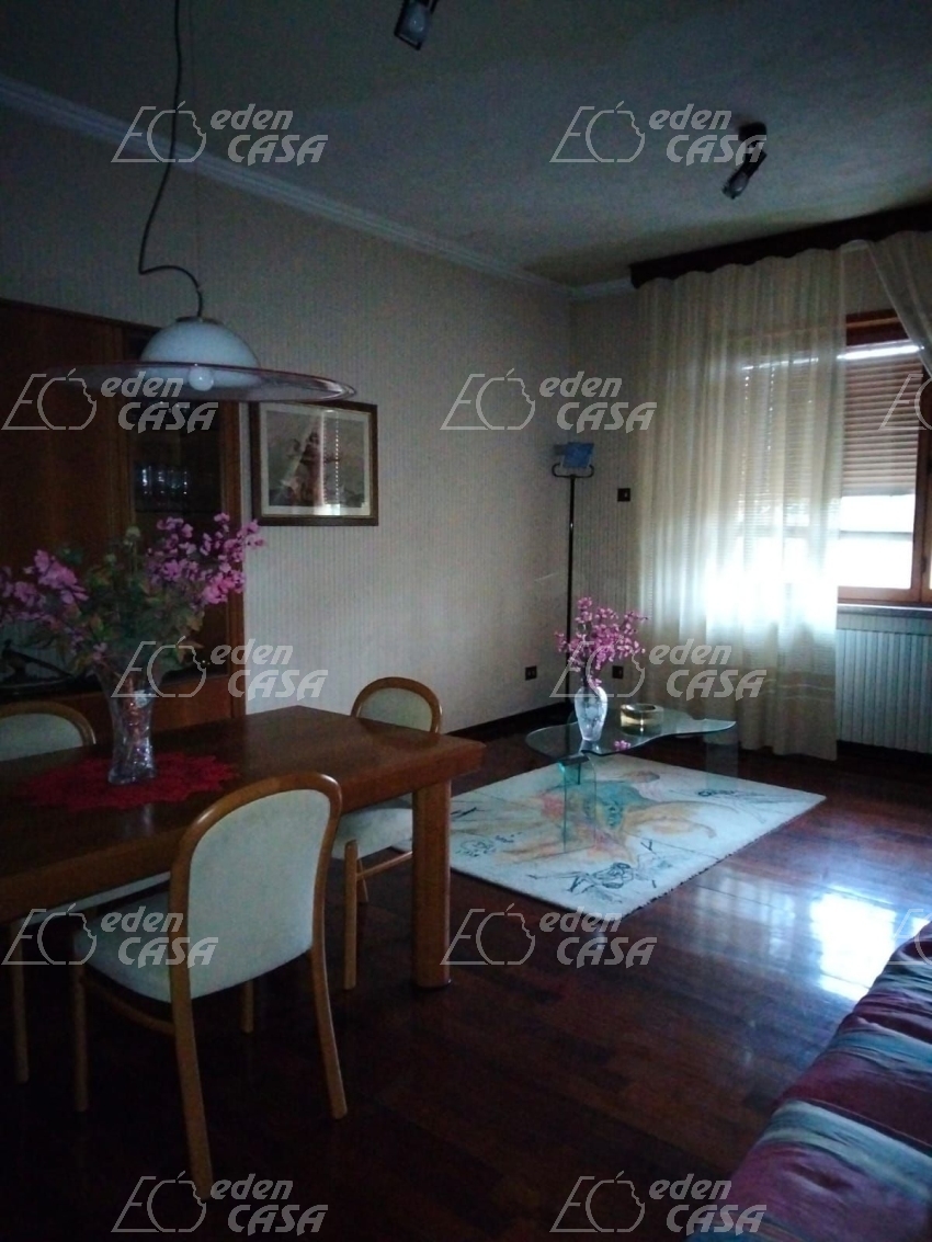 B42-181 - Busseto, villetta bifamigliare 4 camere