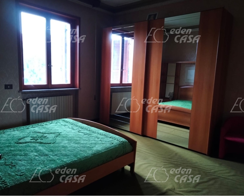 B42-181 - Busseto, villetta bifamigliare 4 camere