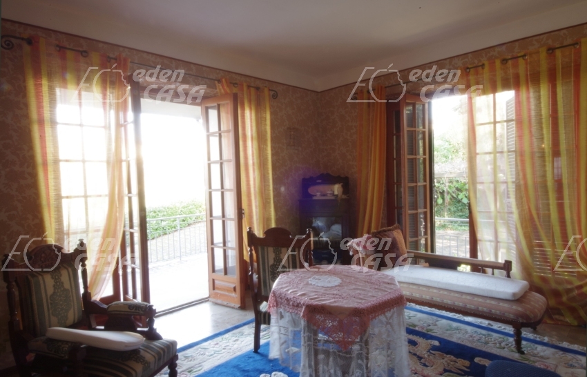 V43-183 - Vernasca, villa 4 camere