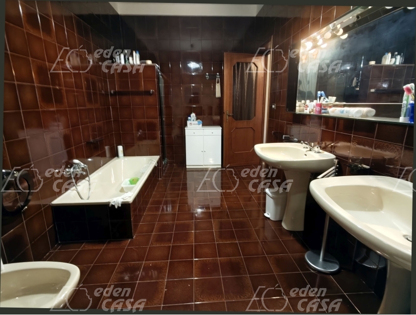 V43-183 - Vernasca, villa 4 camere