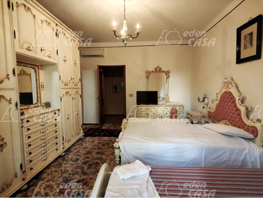 V43-183 - Vernasca, villa 4 camere