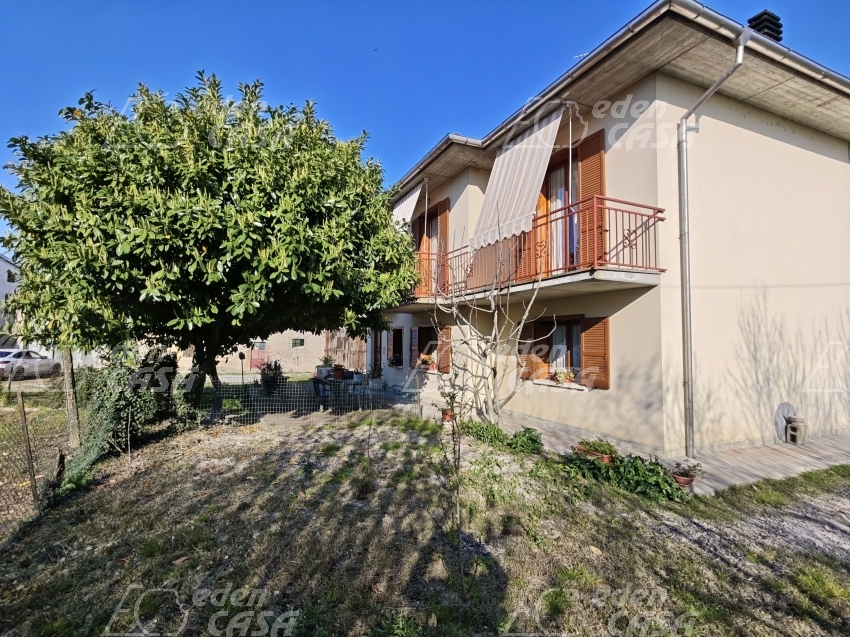 SA32-186 - Busseto, casa indipendente 