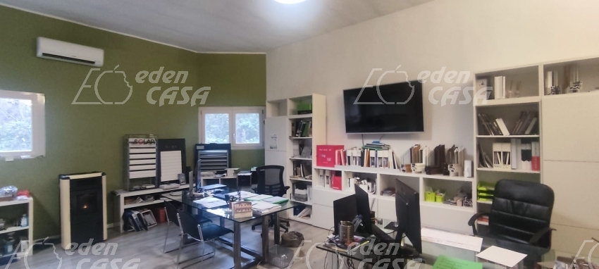 F62-189 - Fidenza, locale commerciale con sala esposizione