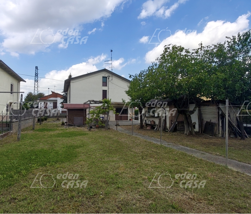 V21-192 - Polesine, casa indipendente 2 camere