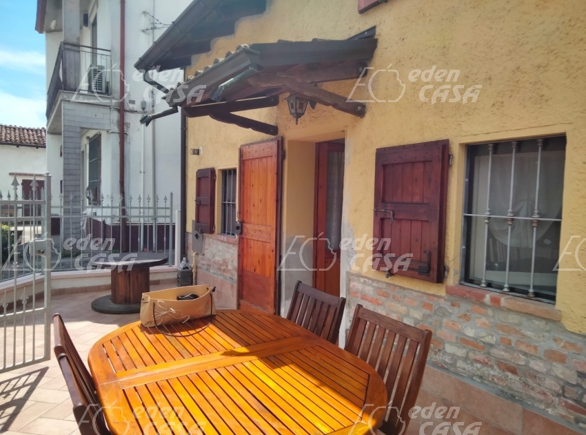 V21-194 - Vidalenzo, casa indipendente 2 camere