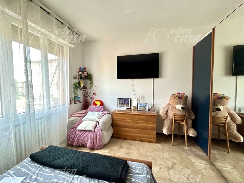 FU261 - 2 CAMERE CON TERRAZZO