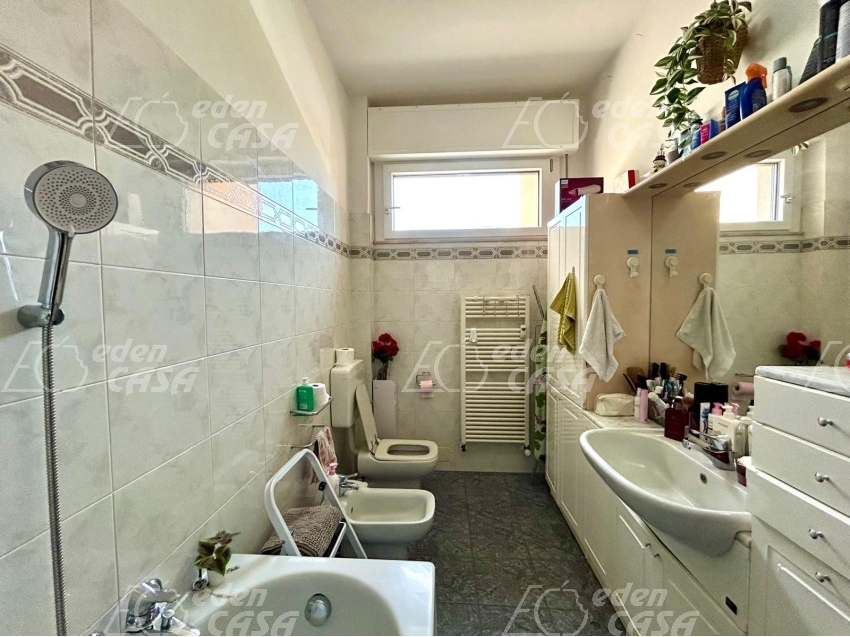 FU261 - 2 CAMERE CON TERRAZZO