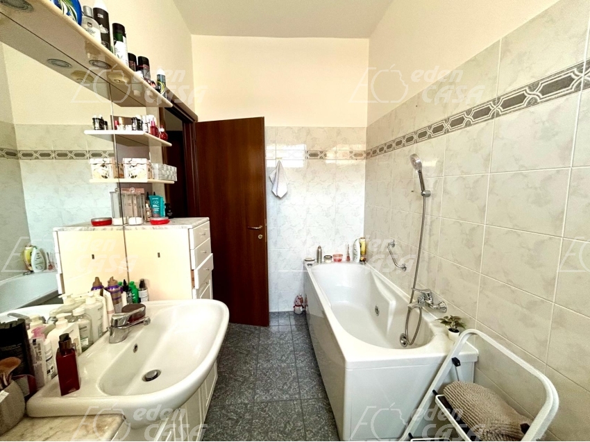 FU261 - 2 CAMERE CON TERRAZZO