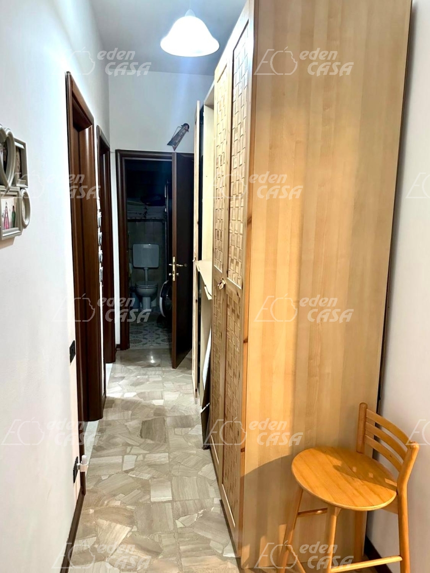 FU261 - 2 CAMERE CON TERRAZZO