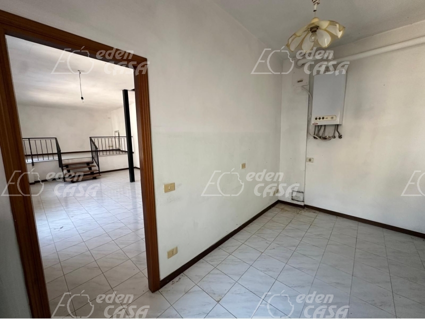 S21-195 - Soragna, casa indipendente 2 camere