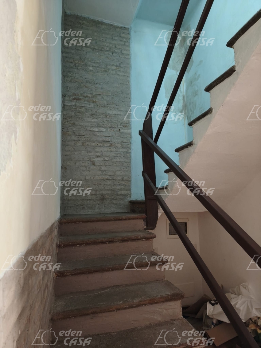 S21-199 - Soragna, terracielo 2 camere 