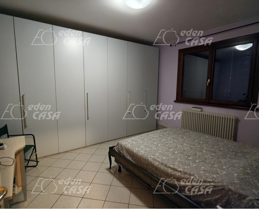 B33-202 - Busseto, villa bifamigliare