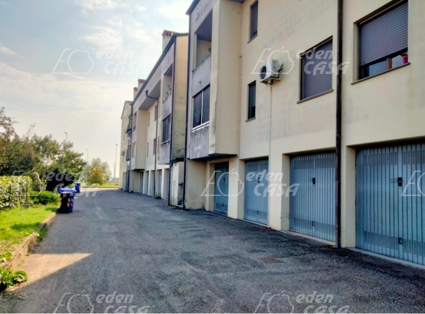 B31-203 - Busseto, appartamento su due piani