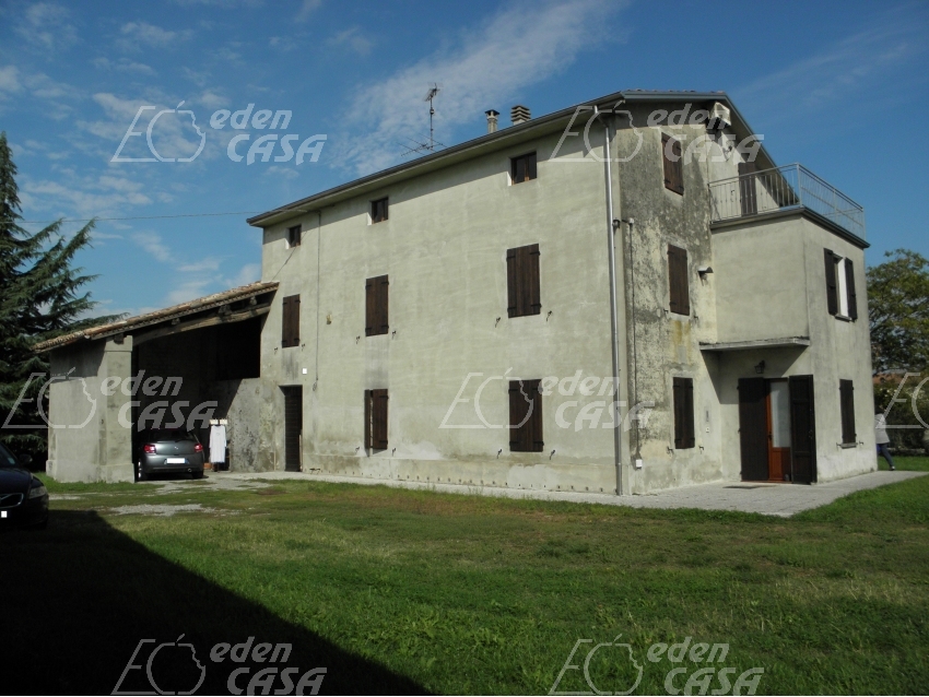 SGV02C - SORAGNA - rustico bifamiliare con terreno 