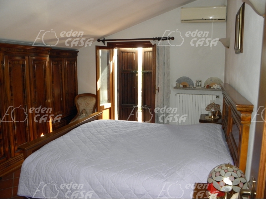 SGV02C - SORAGNA - rustico bifamiliare con terreno 