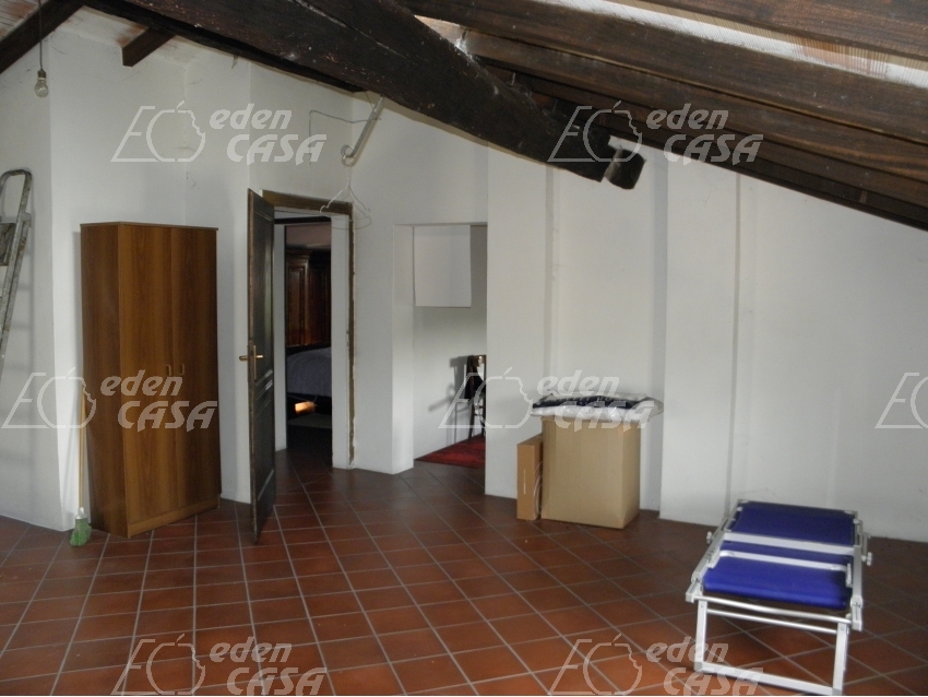 SGV02C - SORAGNA - rustico bifamiliare con terreno 