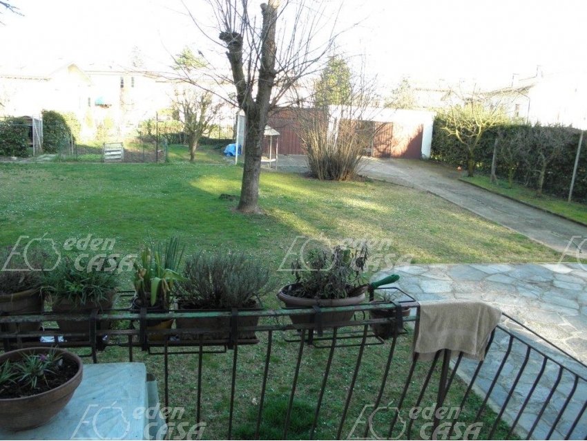 CAV500 - Carpaneto Piacentino - Villa bifamiliare con giardino
