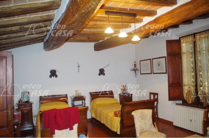 BU404SE - Busseto, complesso immobiliare