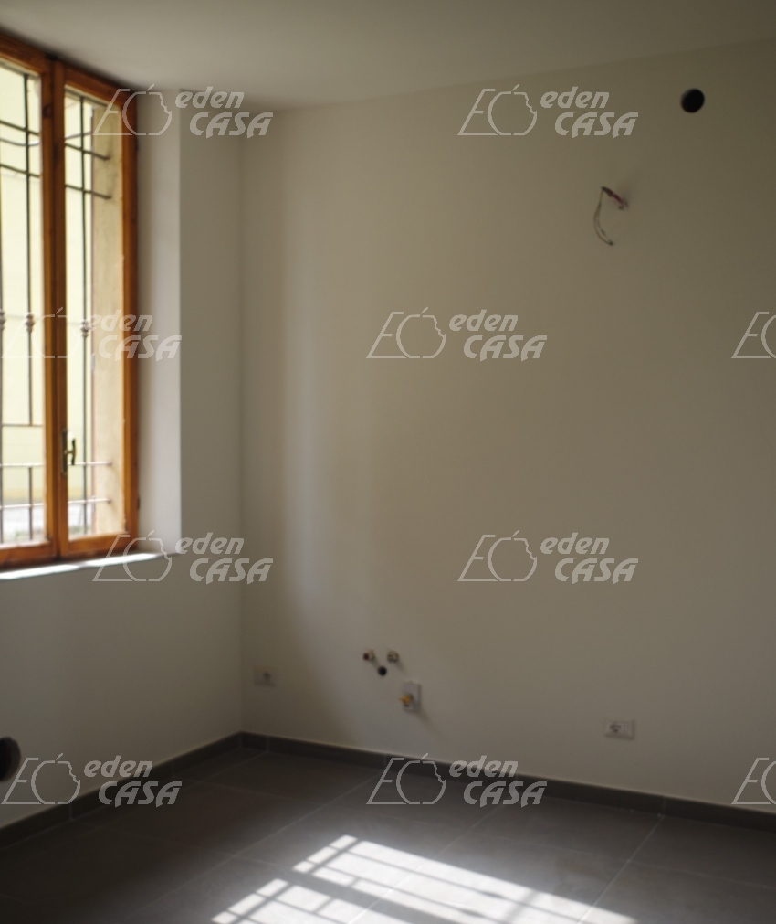B10-018 - Busseto, appartamento 1 camera ingresso indipendente