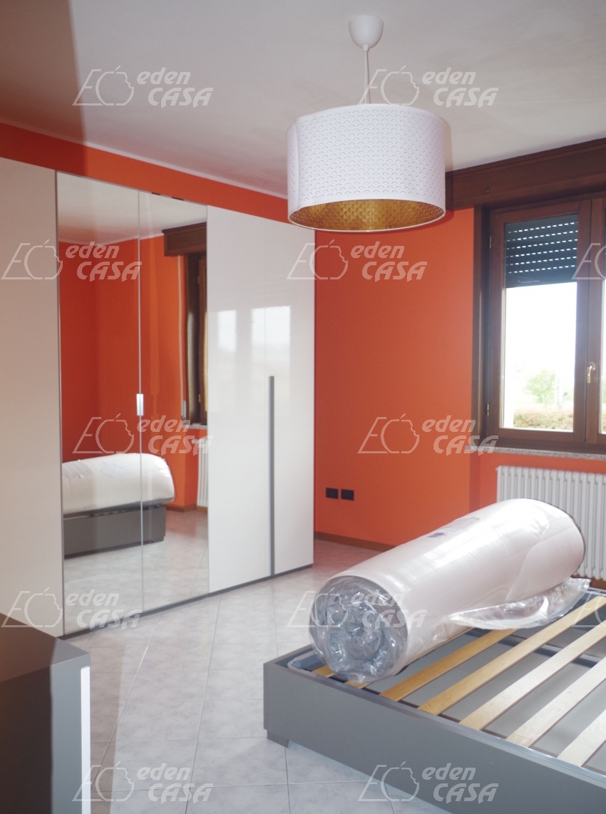 B22-010 - Roncole Verdi, villa bifamiliare