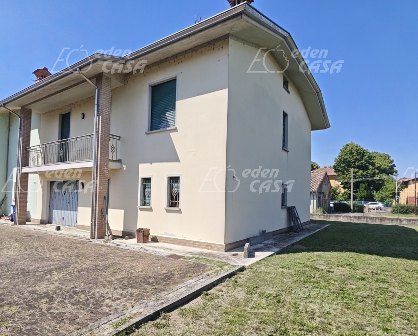 B22-010 - Roncole Verdi, villa bifamiliare