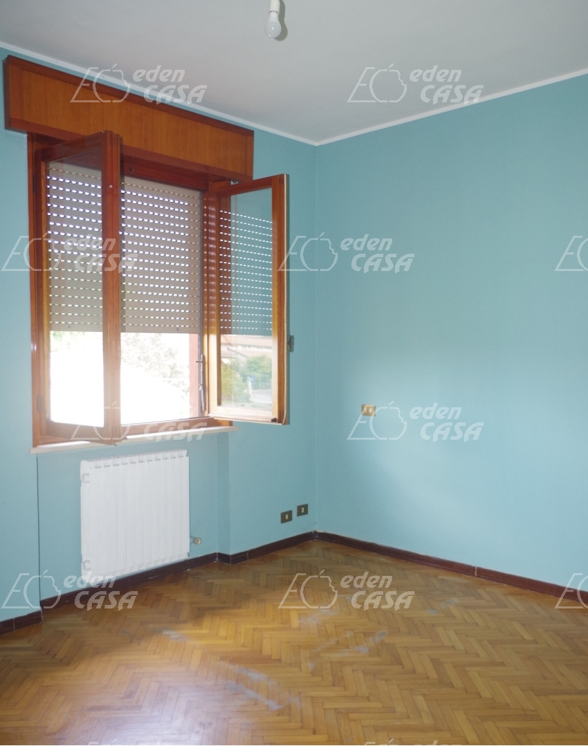 B42-070 - Busseto, bifamiliare 4 camere ingresso indipendente