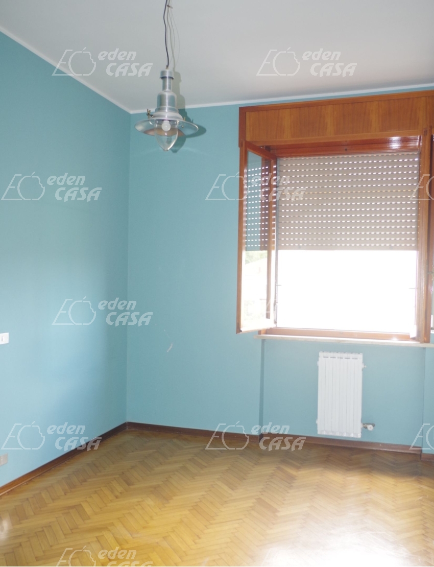 B42-070 - Busseto, bifamiliare 4 camere ingresso indipendente