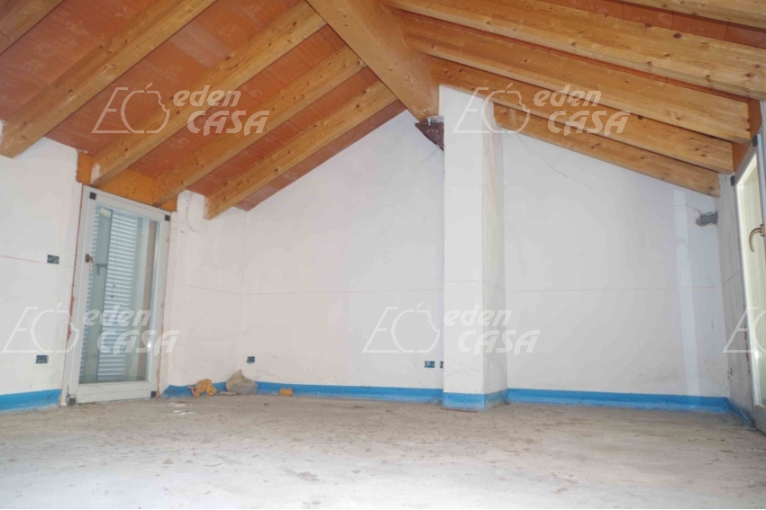 B22-085 - Busseto, appartamento 3 camere