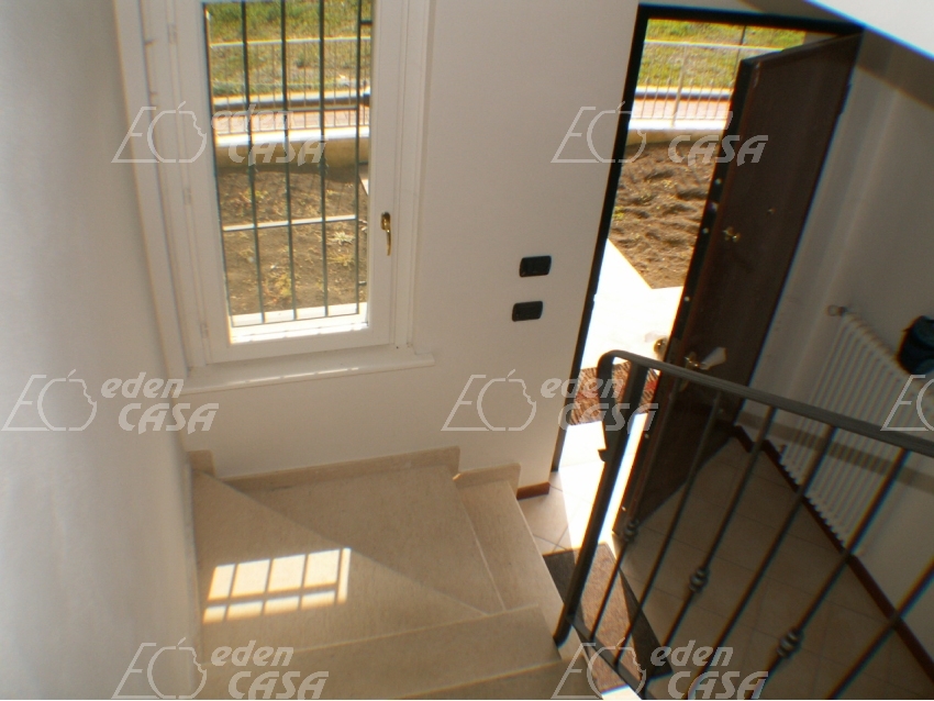 B31-114 - Busseto, porzione di casa ingresso indipendente