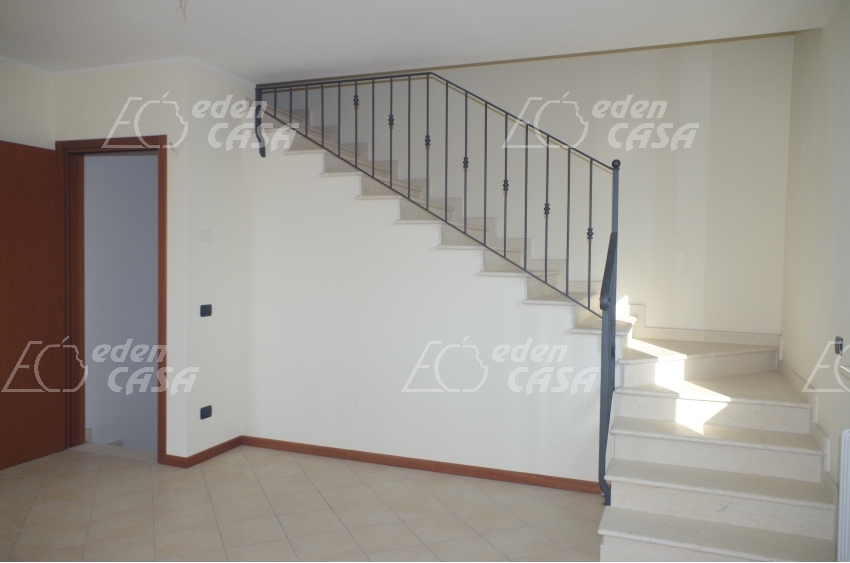 B31-114 - Busseto, porzione di casa ingresso indipendente