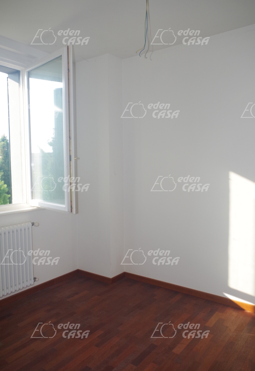 B31-114 - Busseto, porzione di casa ingresso indipendente