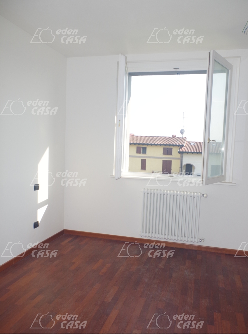 B31-114 - Busseto, porzione di casa ingresso indipendente