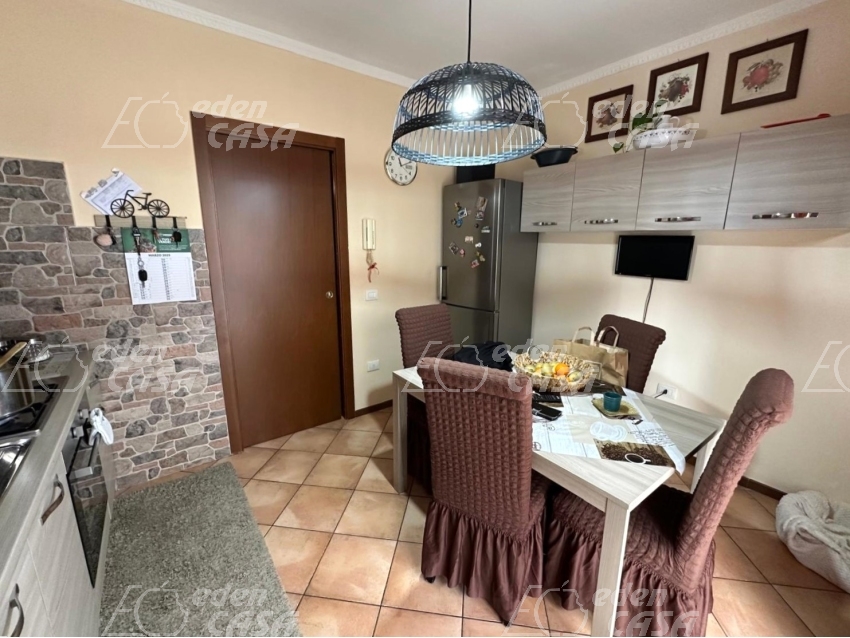 SVS67 - VILLA A SCHIERA