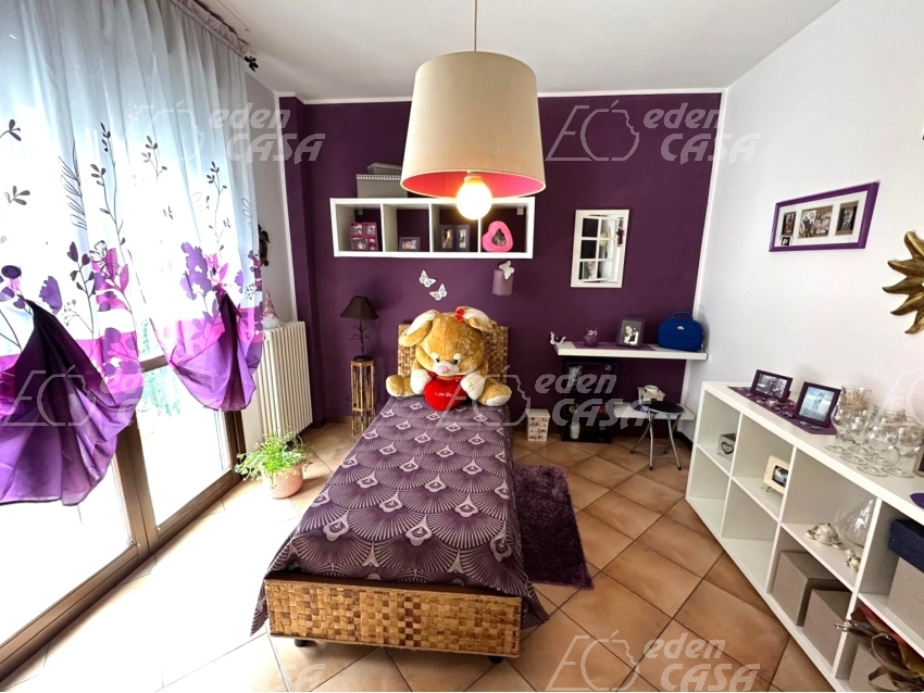 SVS67 - VILLA A SCHIERA