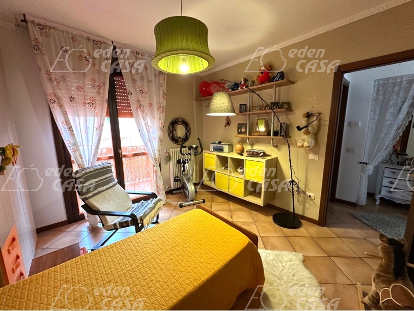 SVS67 - VILLA A SCHIERA