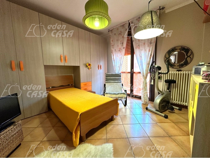 SVS67 - VILLA A SCHIERA