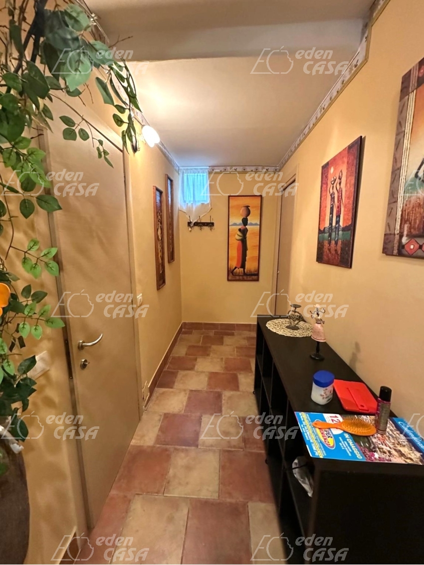 SVS67 - VILLA A SCHIERA