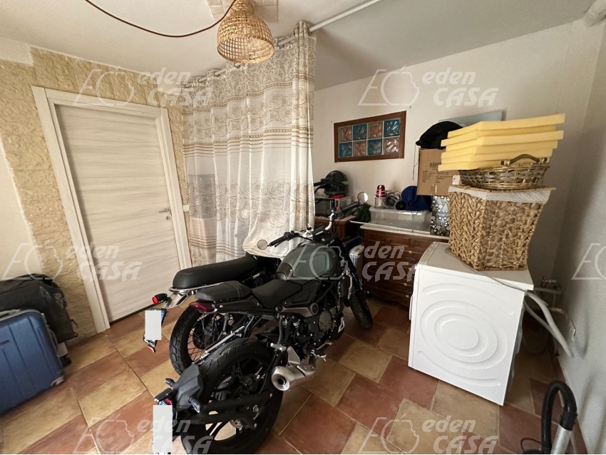 SVS67 - VILLA A SCHIERA