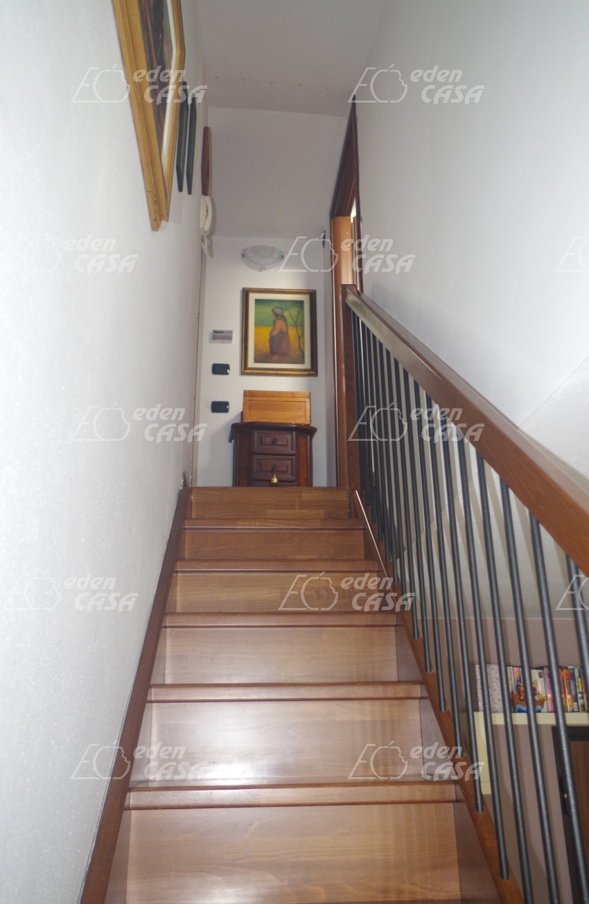 R21-143 - Roccabianca, appartamento 2 camere