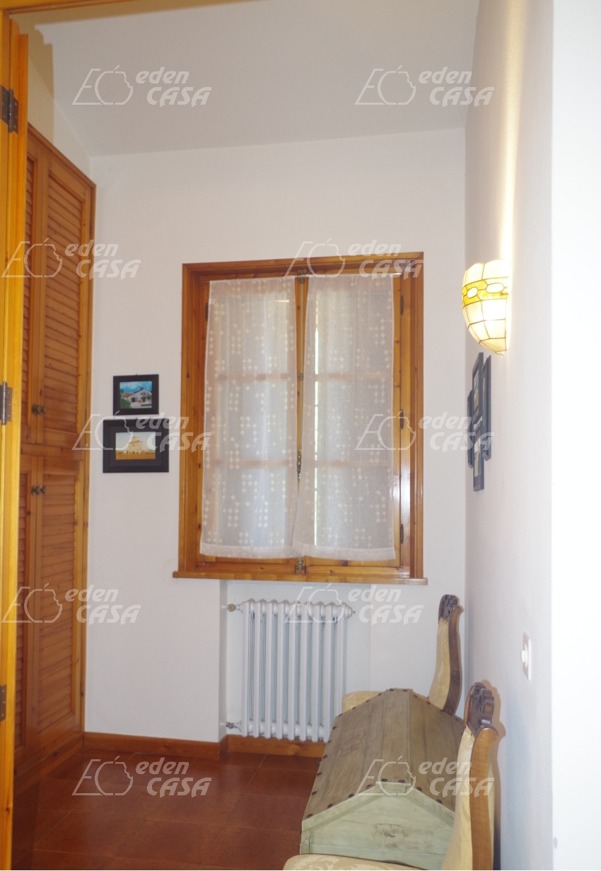 B33-156 - Busseto, bifamigliare 3 camere