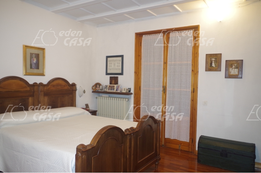 B33-156 - Busseto, bifamigliare 3 camere