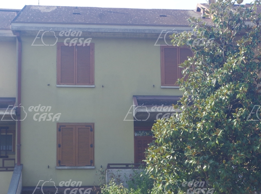 B31-163 - Busseto, villetta a schiera 3 camere
