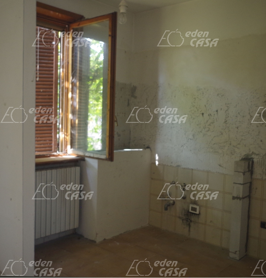 B31-163 - Busseto, villetta a schiera 3 camere