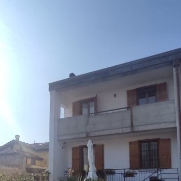CA23-165 - Castione Marchesi, villetta a schiera tre camere
